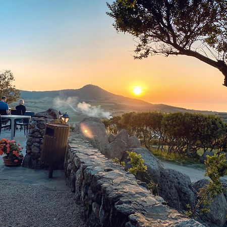 Agriturismo Monte Istulargiu Valledoria  Ngoại thất bức ảnh