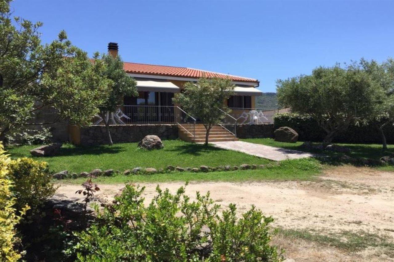 Agriturismo Monte Istulargiu Valledoria  Ngoại thất bức ảnh